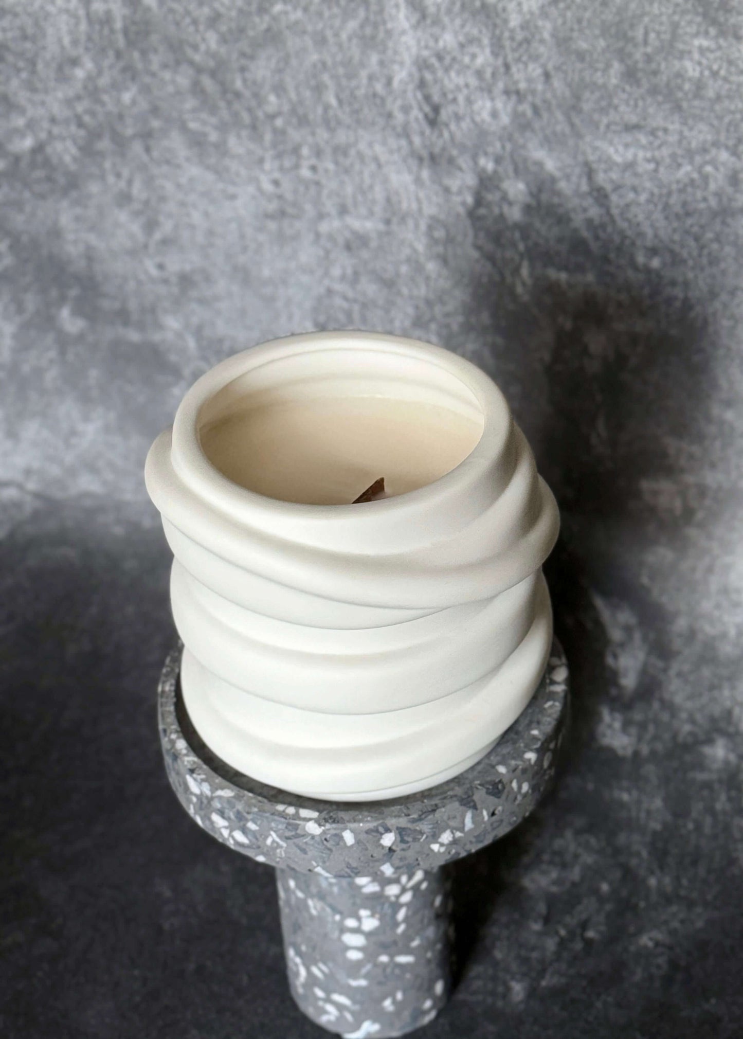 Modern Candle Collection: Elevate Your Space with Our Elegance Collection