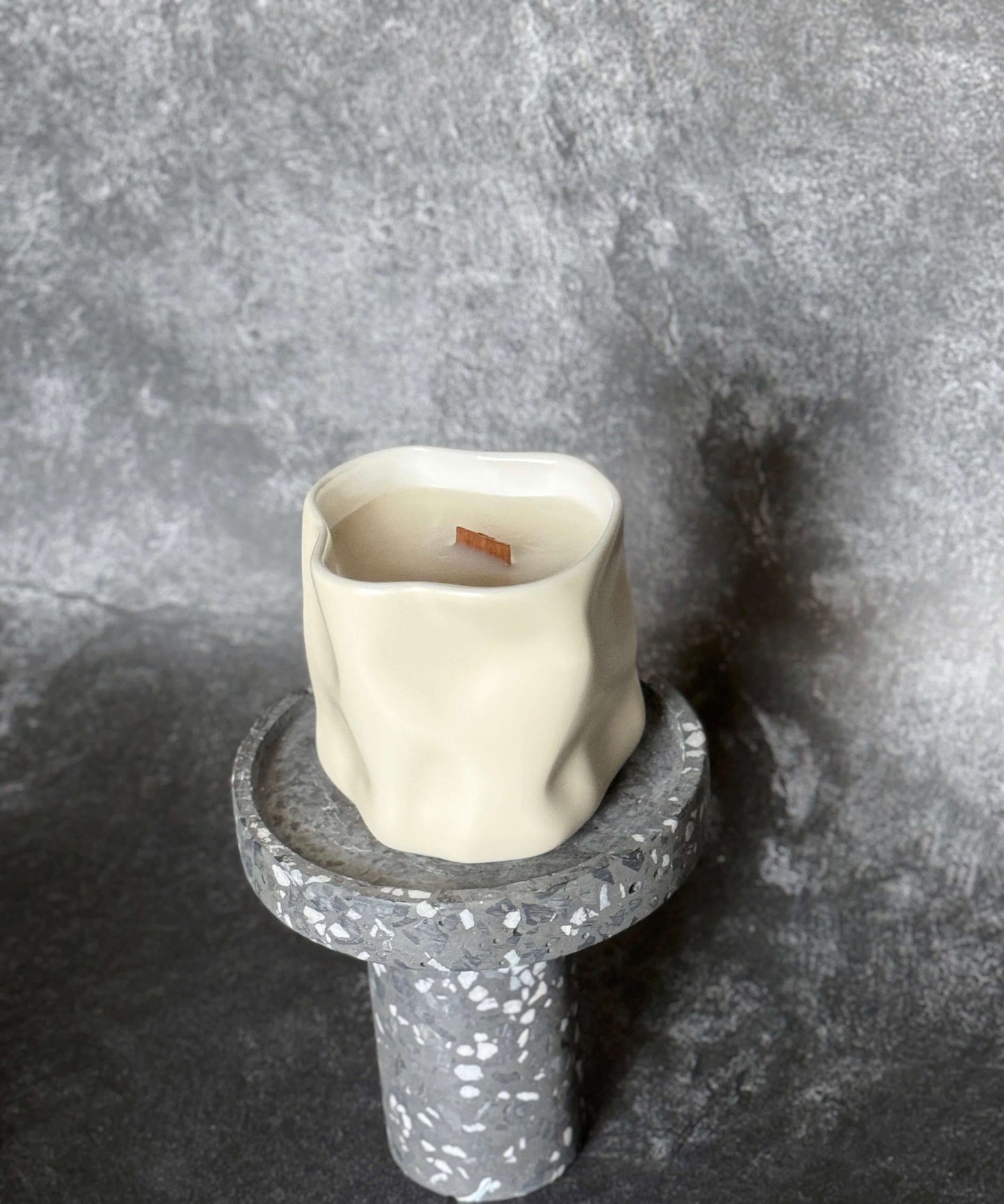 Modern Candle Collection: Elevate Your Space with Our Elegance Collection